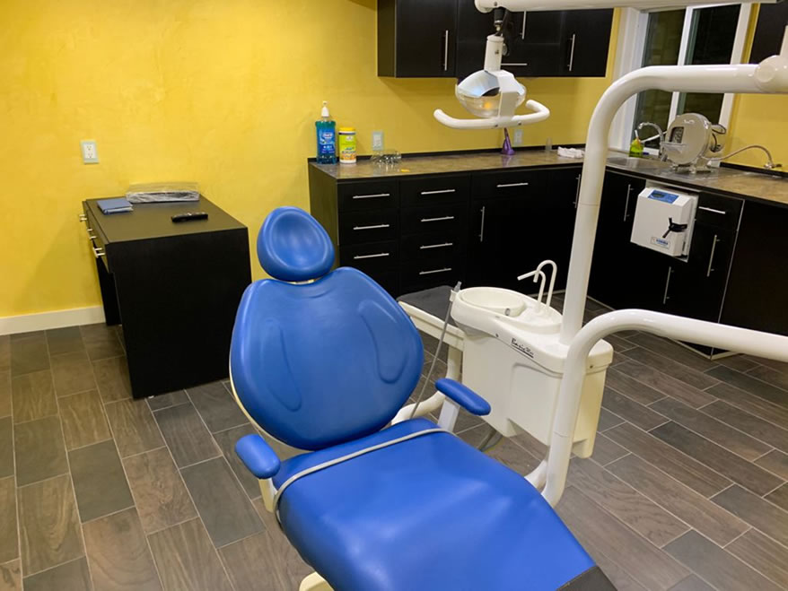 Moderno consultorio dental Dental Oriente con equipamiento de vanguardia